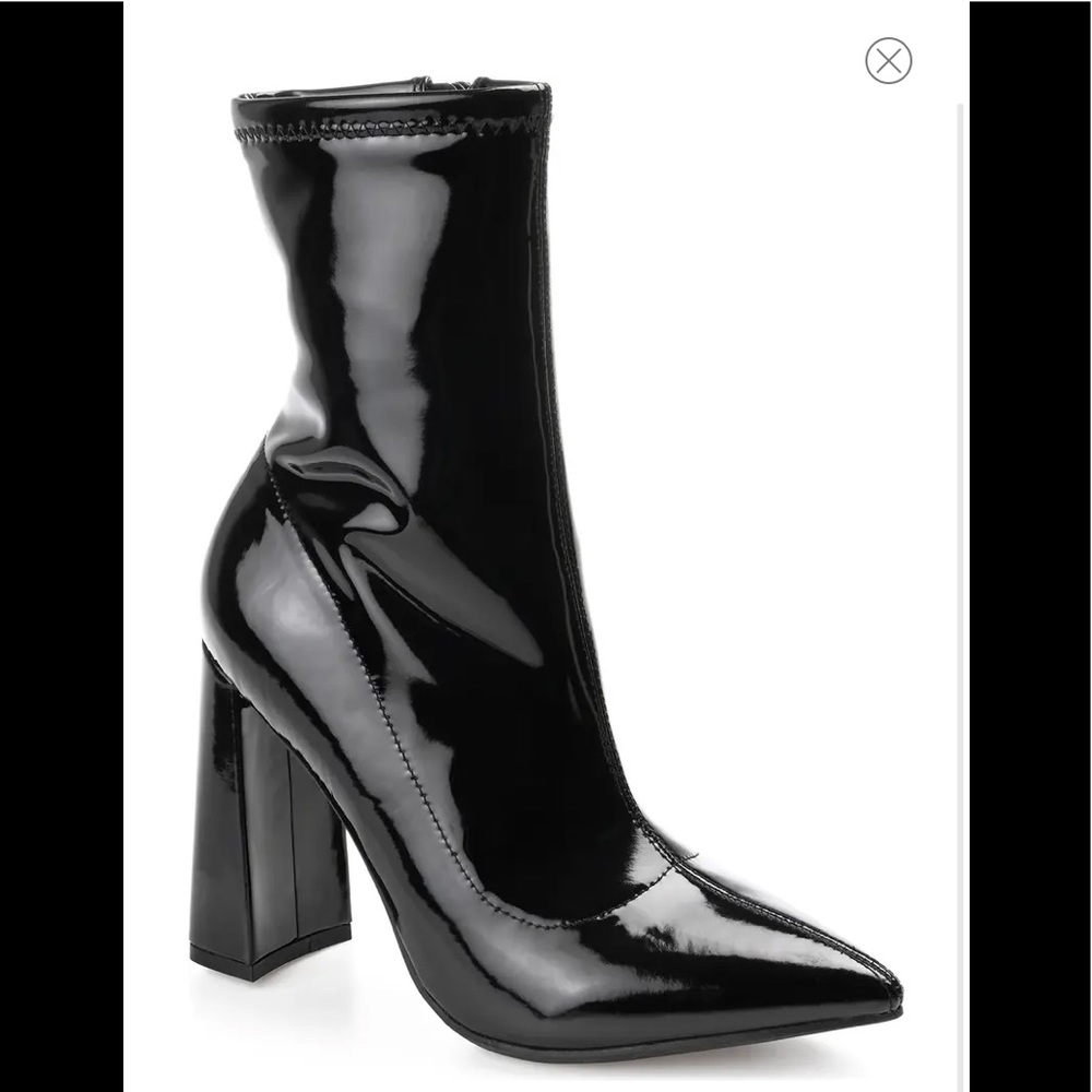 Black ankle booties